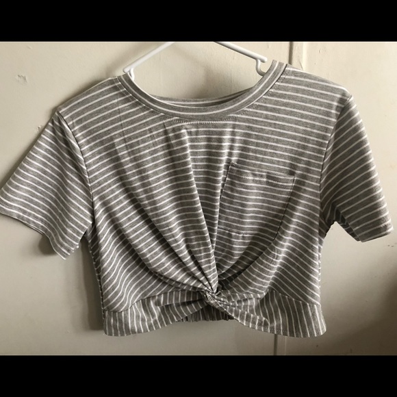 Croptop - Picture 2 of 4